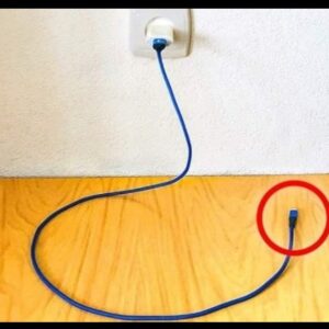 Never leave a charger in an outlet without your phone: I’ll expose the three major reasons Never leave a charger in an outlet without your phone: I’ll expose the three major reasons