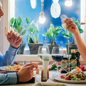 Woman Blocks Man Following Their 1st Date in Which He Paid for Their 0+ Dinner Woman Blocks Man Following Their 1st Date in Which He Paid for Their 0+ Dinner